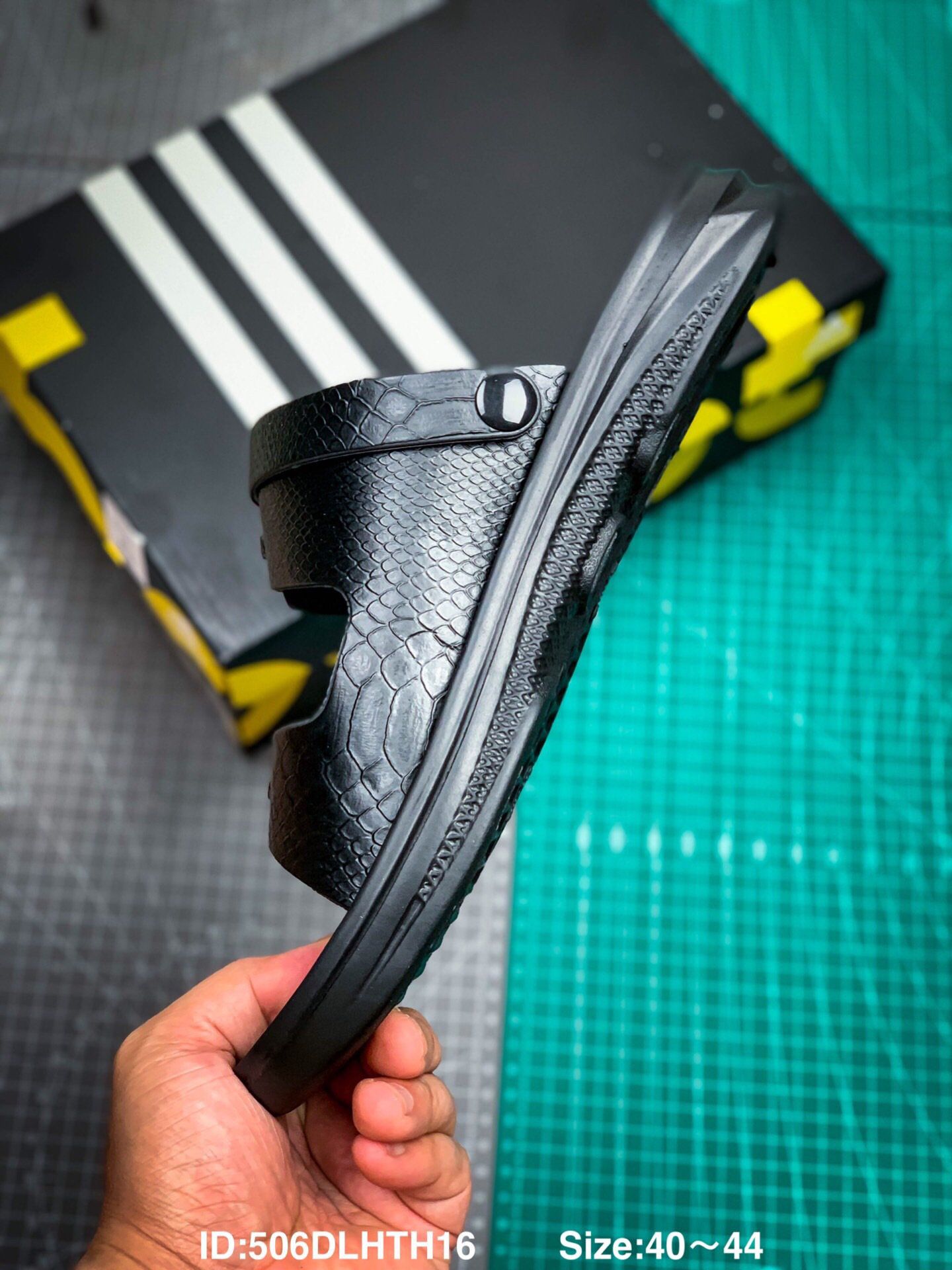 adidas涼鞋 2020新款 愛迪達個性潮流防滑男生拖鞋