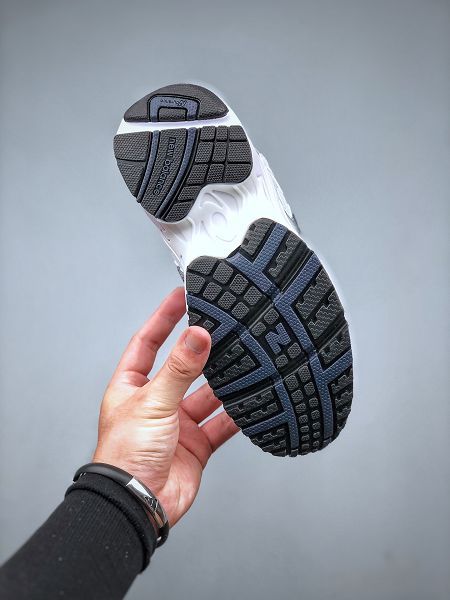 New Balance 725 2021新款 男女款復古運動慢跑鞋 New Balance 725 2021新款 男女款復古運動慢跑鞋