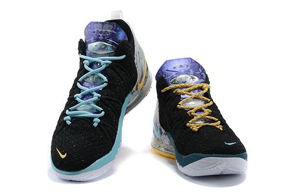 Nike LeBron XVIII 2020新款 詹姆斯18代男生籃球運動鞋 帶半碼