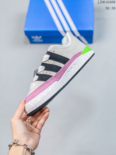 Atmos x Adidas Adimatic Low 2023新款 馬蒂奇系列復古鯊魚麵包女款滑板鞋