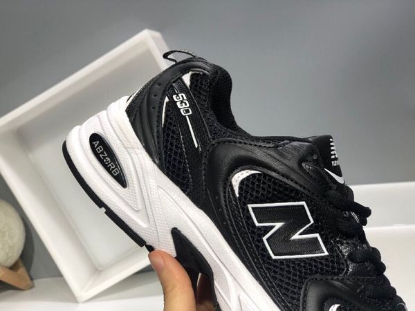 New Balance 2020新款 紐巴倫復古風格情侶款老爹鞋