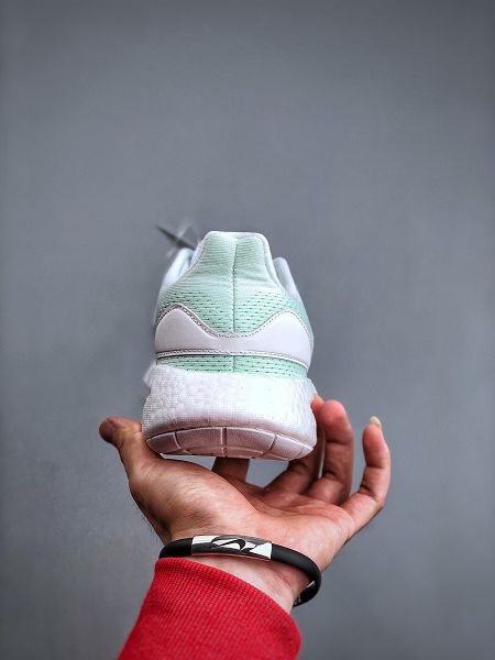 Adidas PureBOOST 22 2023新款 爆米花緩震中底女款跑步鞋