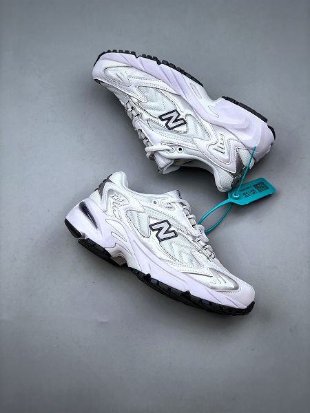 New Balance 725 2021新款 男女款復古運動慢跑鞋 New Balance 725 2021新款 男女款復古運動慢跑鞋